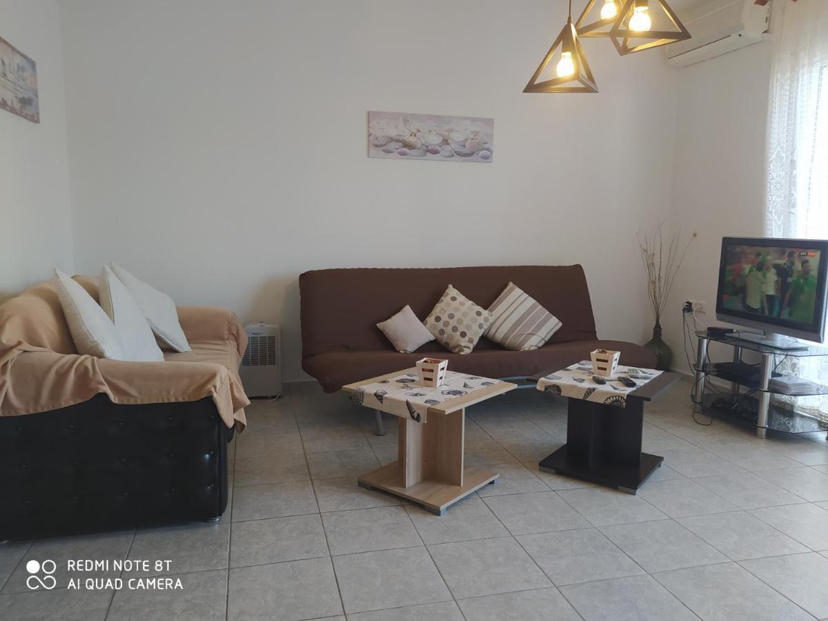 Sea And Sky Apartment Néa Péramos Dış mekan fotoğraf