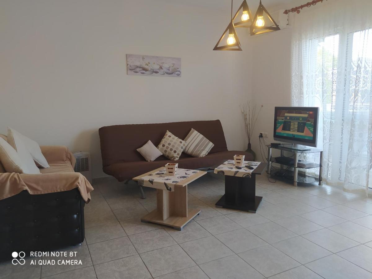 Sea And Sky Apartment Néa Péramos Dış mekan fotoğraf